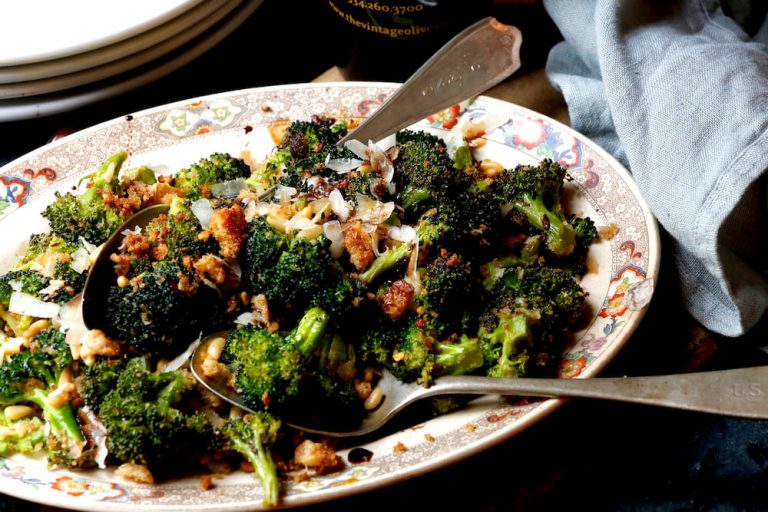 Roasted Broccoli with Toasted Bread Crumbs and Pine Nuts